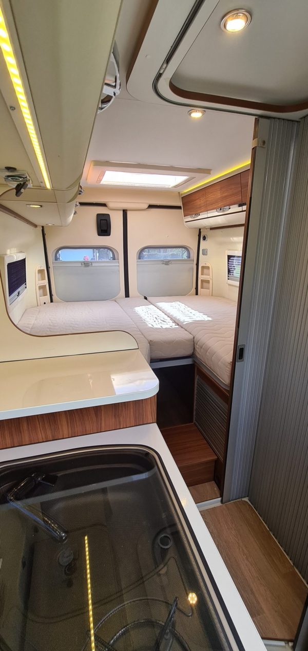 VERKOCHT Adria Twin 600 SLT - Afbeelding 15
