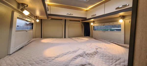 VERKOCHT Pössl Summit 640 H-line automaat - Afbeelding 12