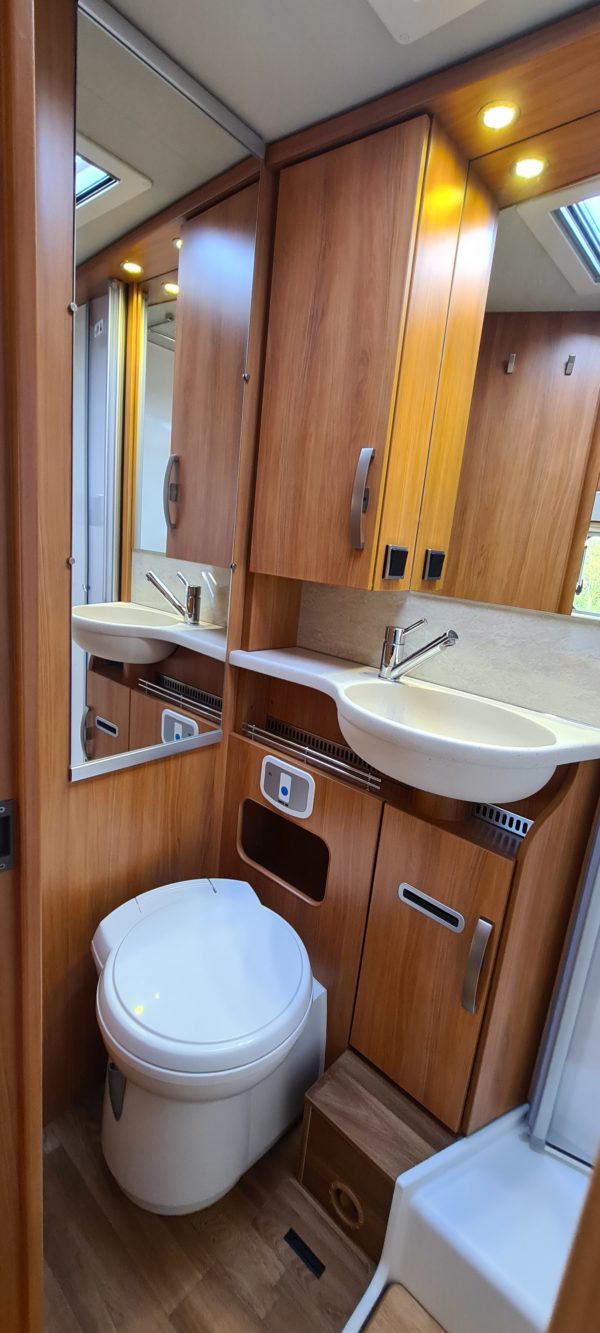 VERKOCHT Hymer Tramp 588 SL - Afbeelding 21