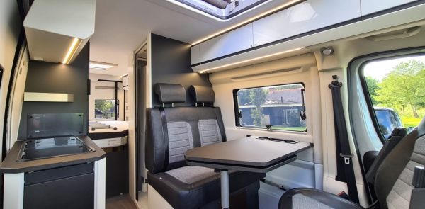 VERKOCHT Adria Twin 640 SGX Supreme Sports - Afbeelding 12