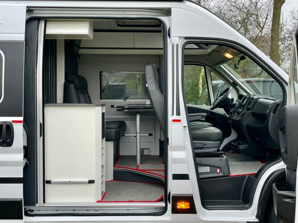 VERKOCHT Adria Twin 640 SGX Sports - Afbeelding 11
