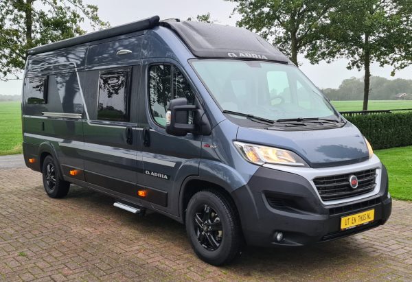 VERKOCHT Adria Twin 640 Supreme SLB