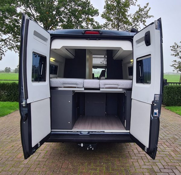 VERKOCHT Adria Twin 640 Supreme SLB - Afbeelding 18