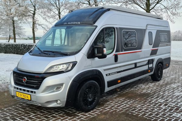 VERKOCHT Adria Twin 640 SGX Sports - Afbeelding 9