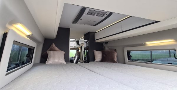 VERKOCHT Adria Twin 640 SLB Supreme - Afbeelding 17