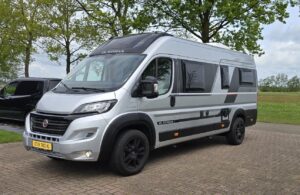 Alternative view of Adria Twin 640 SLB Supreme