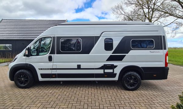 VERKOCHT Adria Twin 640 SGX Sports - Afbeelding 9