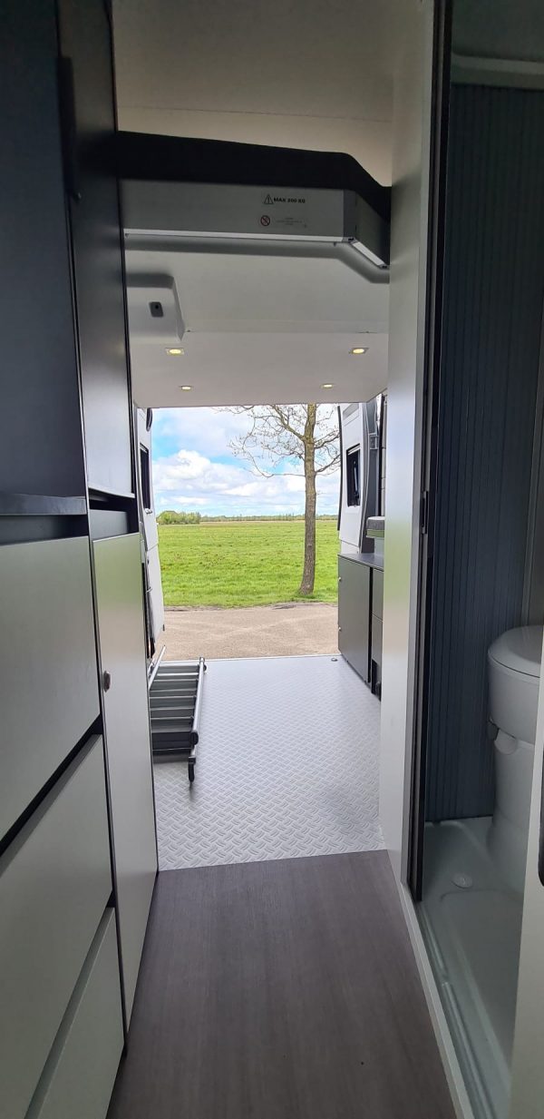 VERKOCHT Adria Twin 640 SGX Sports - Afbeelding 21