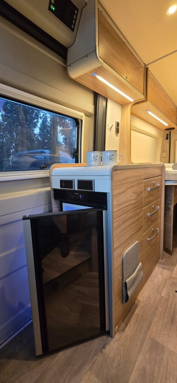 VERKOCHT Hymer Yosemite 600 - Afbeelding 16