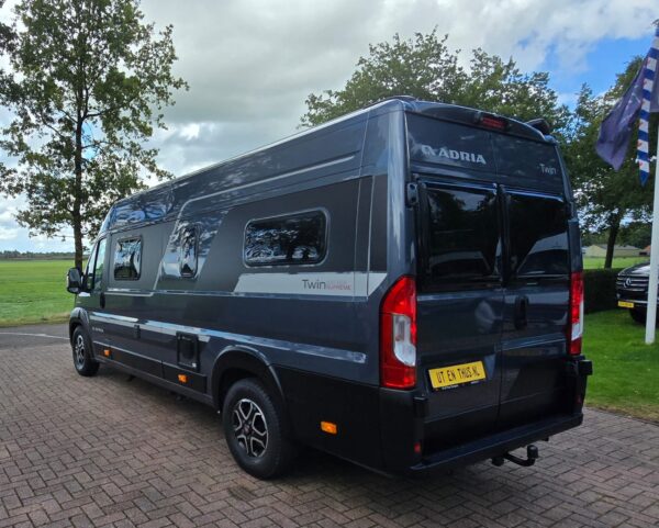 VERKOCHT Adria Twin 640 SGX Supreme - Afbeelding 6
