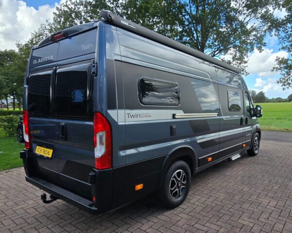 VERKOCHT Adria Twin 640 SGX Supreme - Afbeelding 7