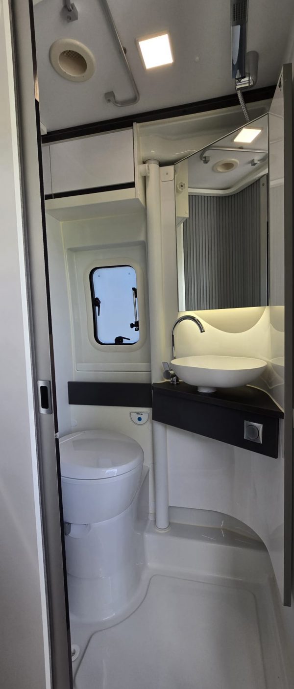 Adria Twin 640 SLB Supreme - Afbeelding 19