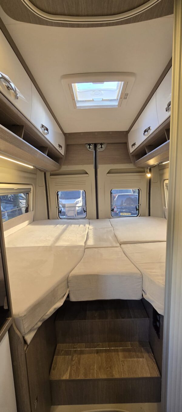 VERKOCHT Pössl Roadcruiser 640 XL - Afbeelding 15
