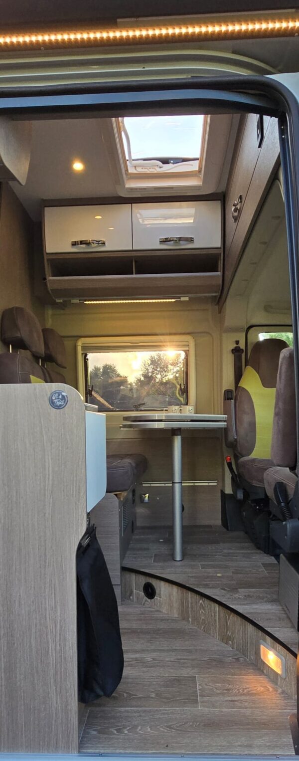 VERKOCHT Pössl Roadcruiser 640 XL - Afbeelding 21
