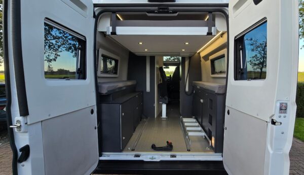 Adria Twin 640 SGX Supreme Sports - Afbeelding 15