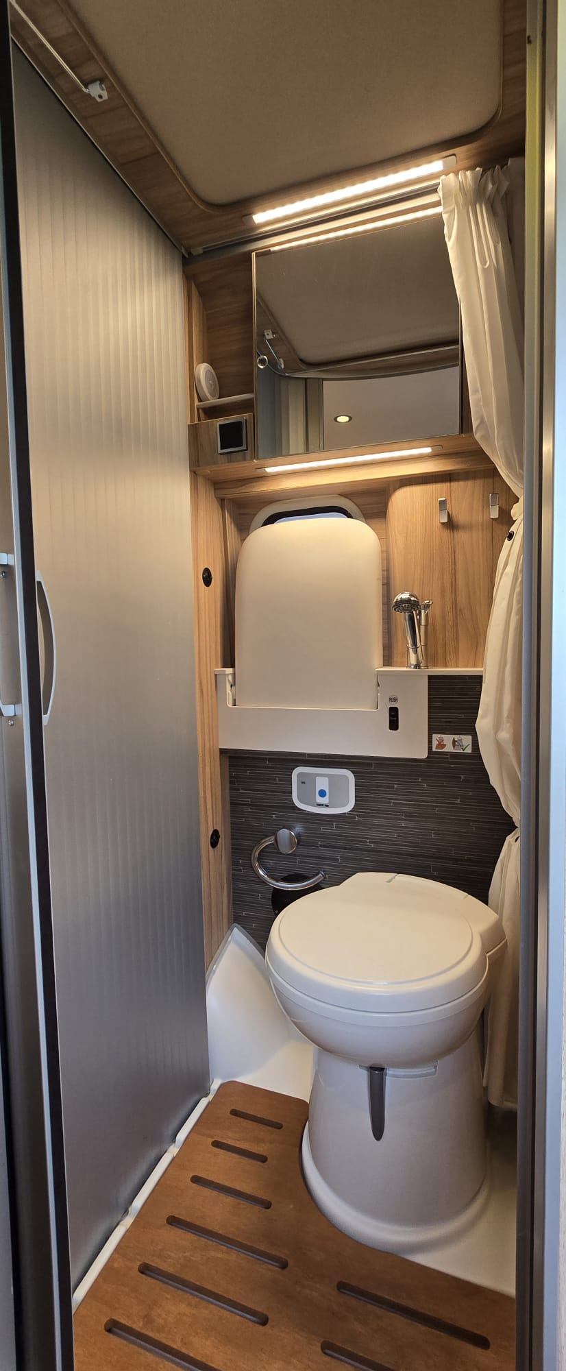 VERKOCHT Hymer Yellowstone 640 - Afbeelding 19