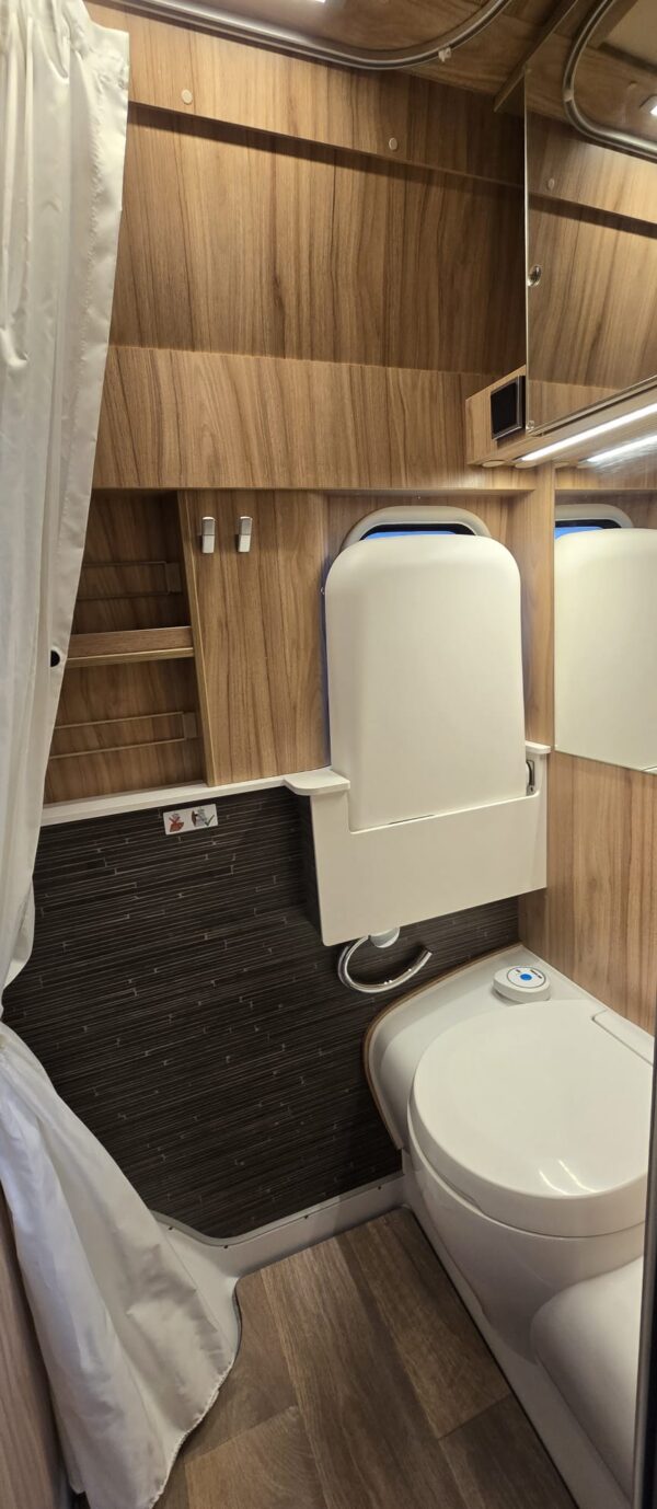 Hymer Grand Canyon S 600 4x4 - Afbeelding 24