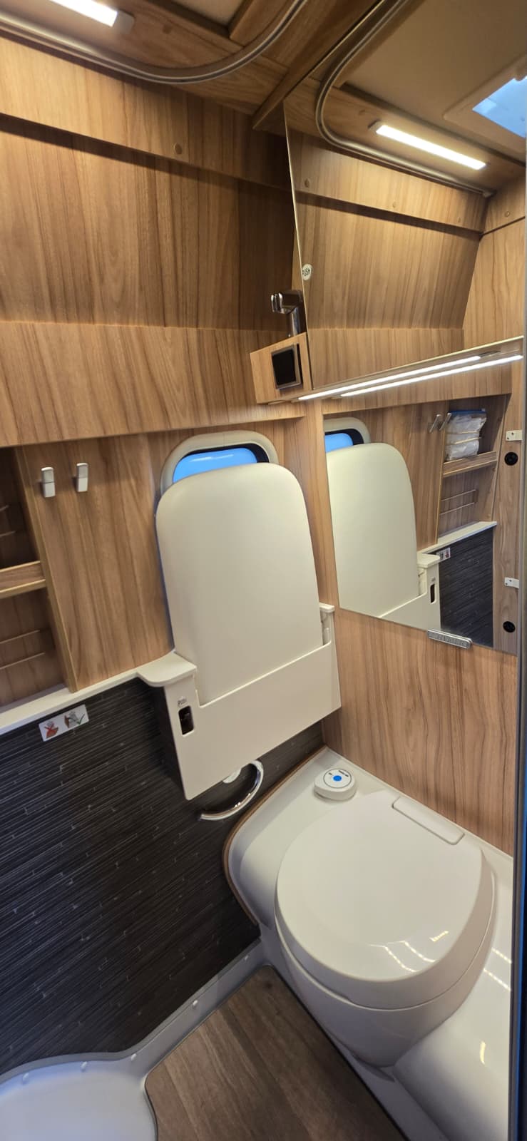 Hymer Grand Canyon S 4x4 CrossOver - Afbeelding 17