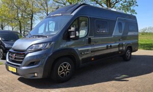 Alternative view of Adria Twin 640 SLB Supreme