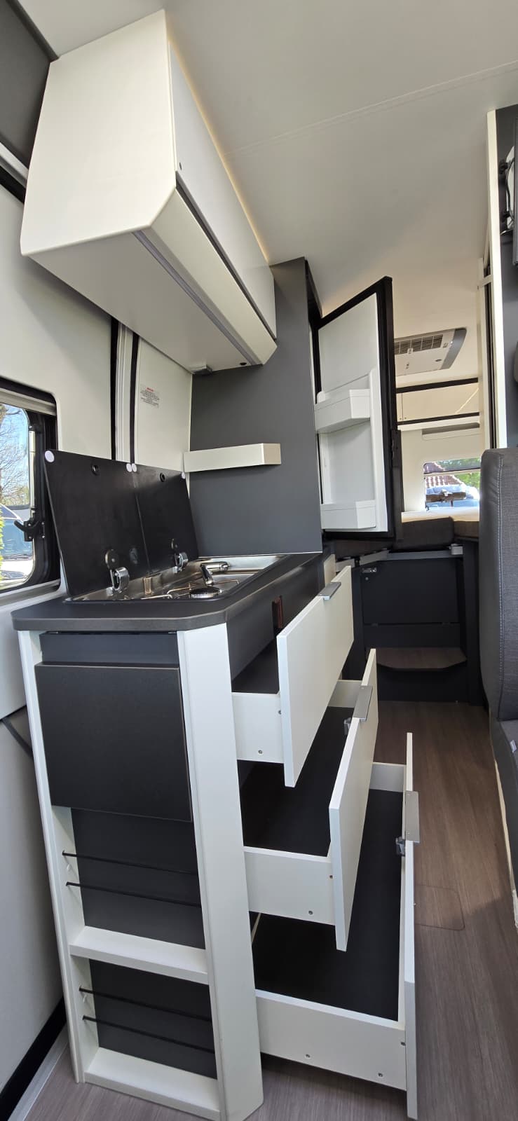 VERKOCHT Adria Twin 640 SLB Supreme - Afbeelding 12