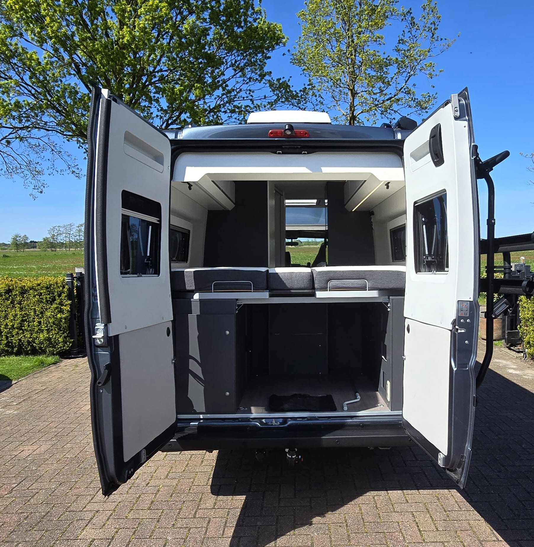 VERKOCHT Adria Twin 640 SLB Supreme - Afbeelding 17
