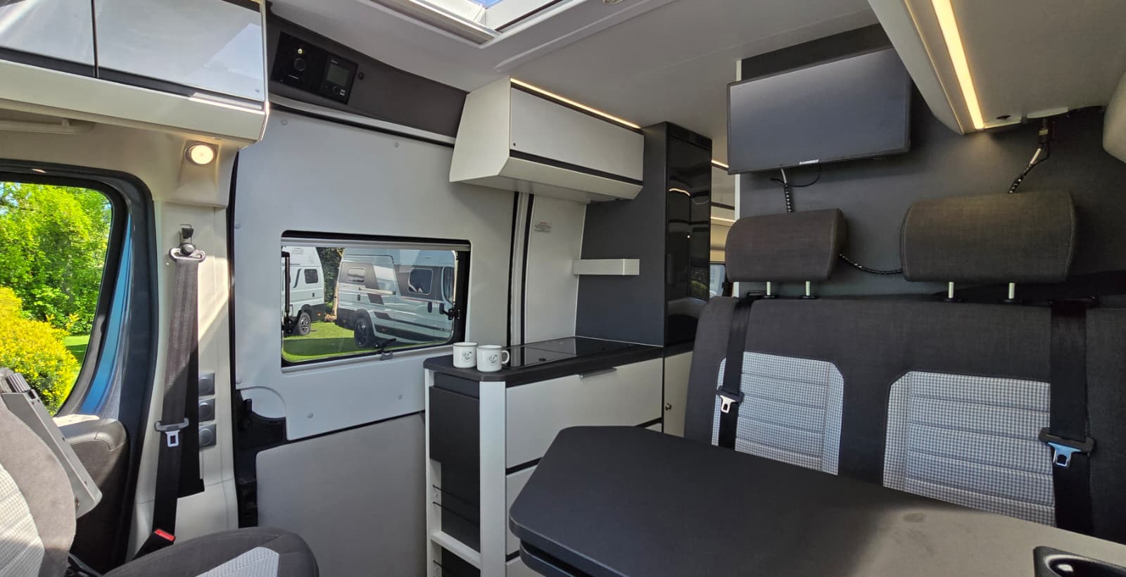VERKOCHT Adria Twin 640 SLB Supreme - Afbeelding 11