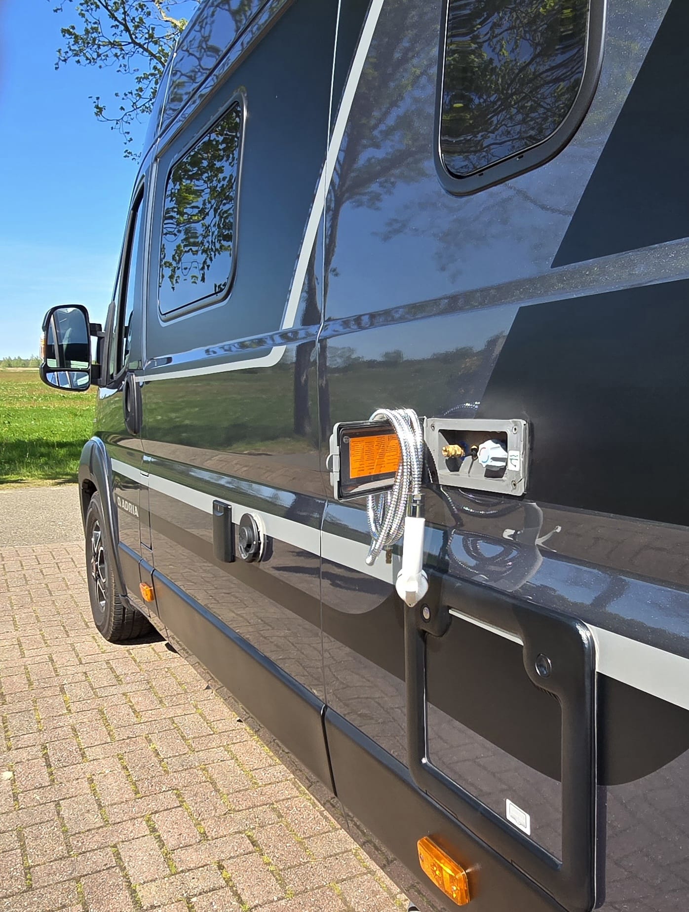 VERKOCHT Adria Twin 640 SLB Supreme - Afbeelding 21