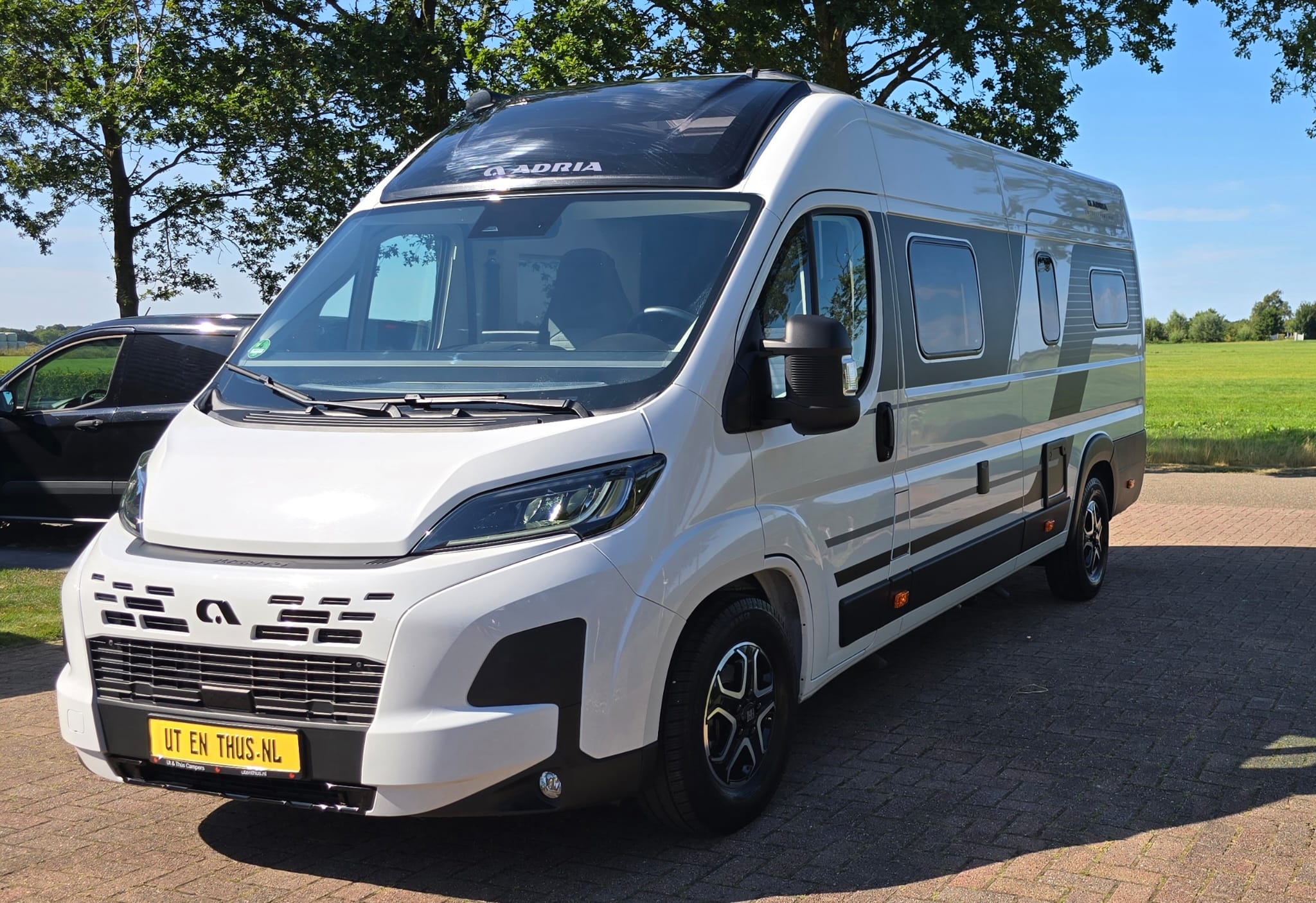 Adria Twin 640 SGX Supreme - Afbeelding 2